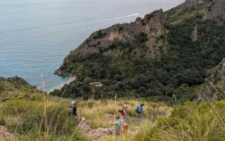 Schluchtenwanderung zur Spiaggia di Marcellino