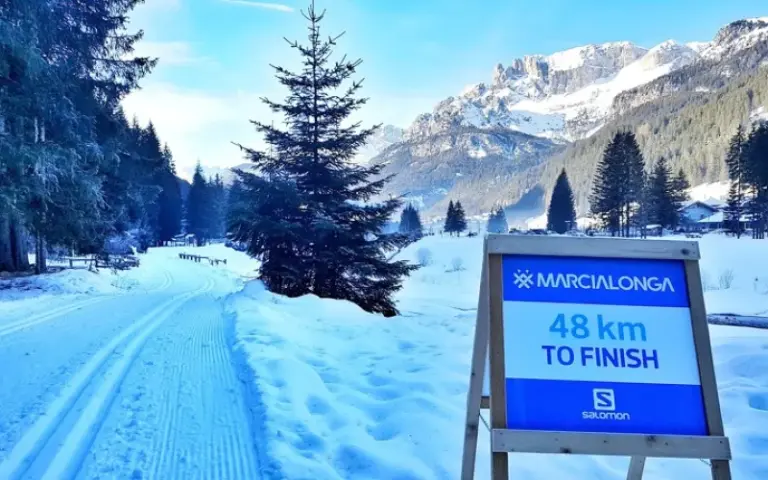 Training und Skitest auf der Marcialongastrecke, Infobriefing am Abend