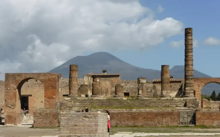 Zur freien Verfügung, optionaler Ausflug Pompeji