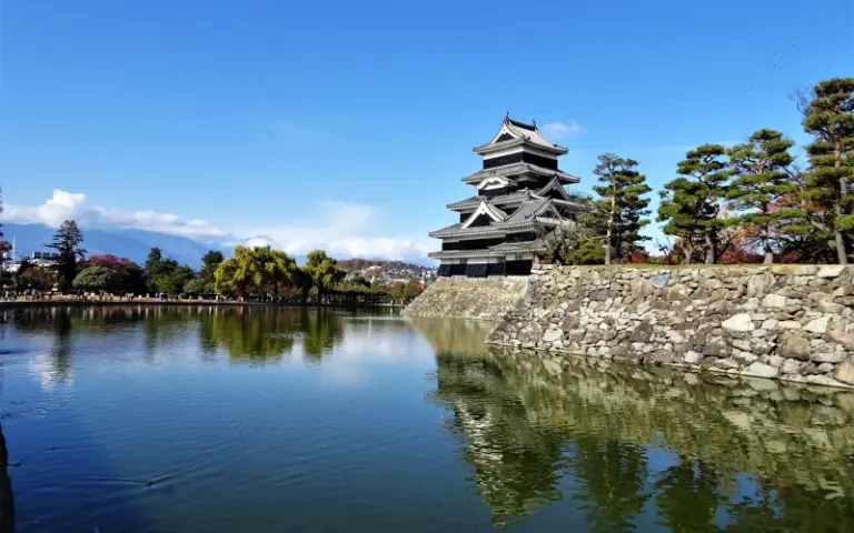 Handwerk zum Mitmachen und die schwarze Krähenburg von Matsumoto