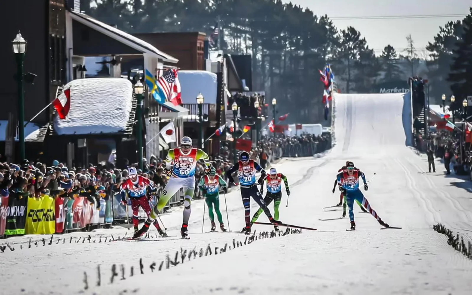 Wild West-Feeling beim Zieleinlauf des American Birkebeiner in Hayward, USA.