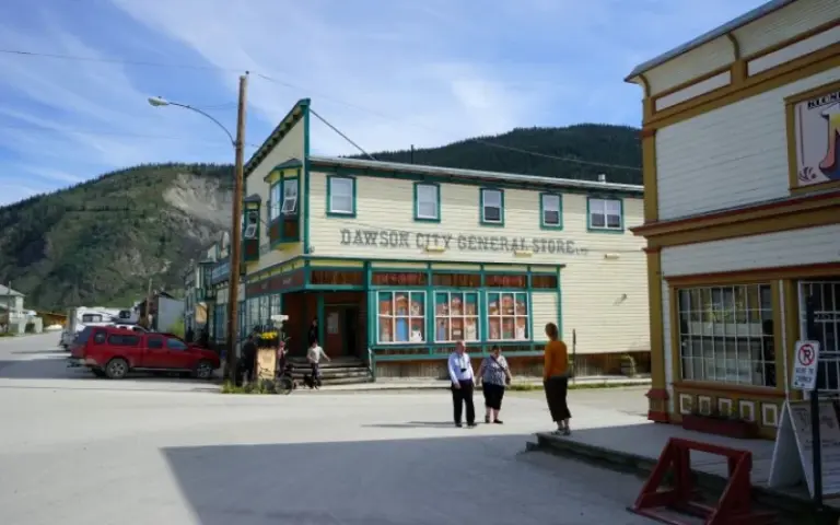 Unterwegs auf dem Dempster Highway nach Dawson City