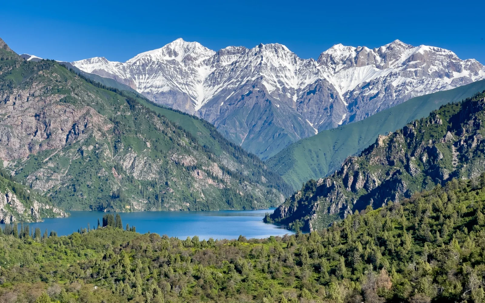 Berge begleiten Sie hier auf Schritt und Tritt
