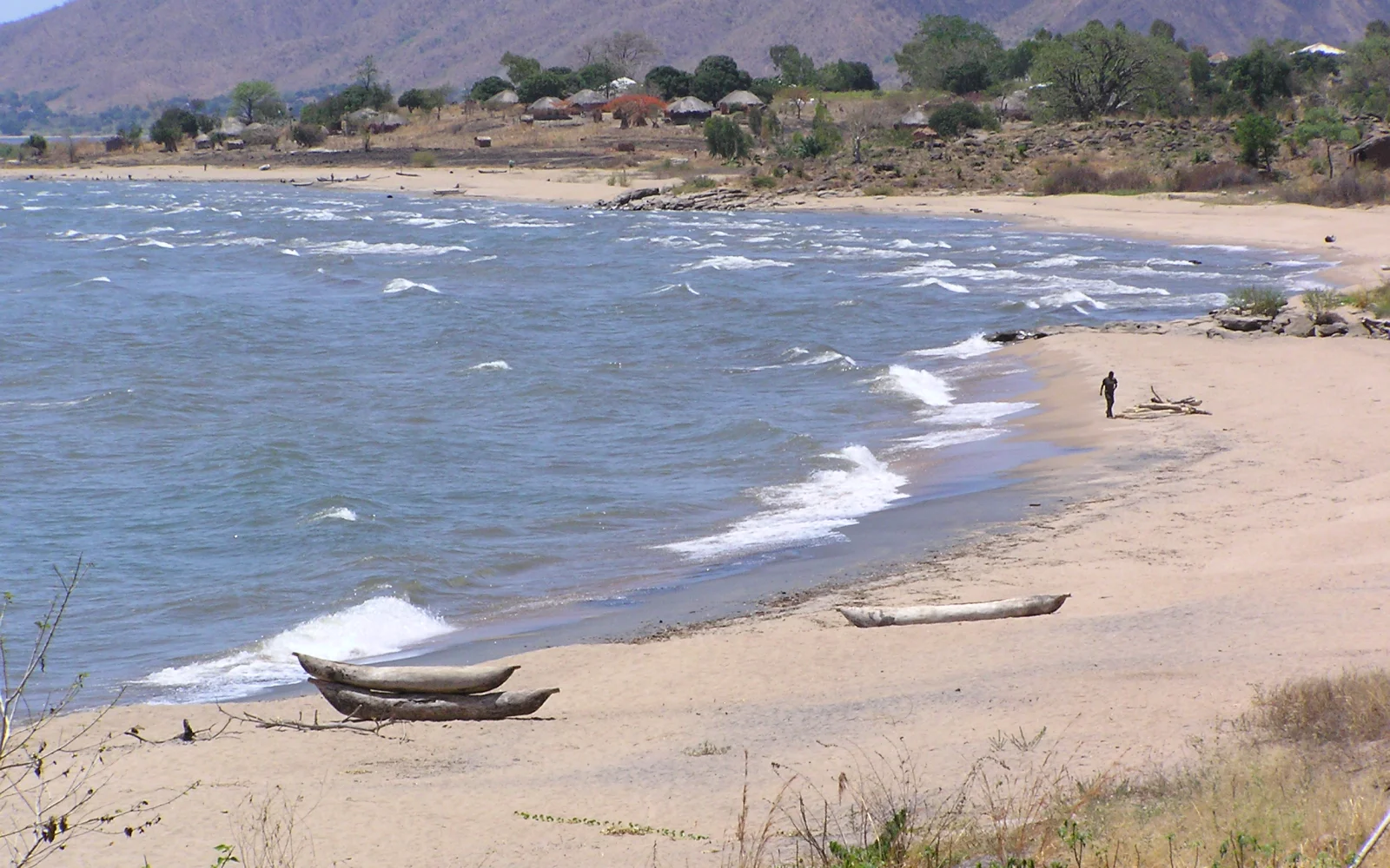 Der Malawi See, zum Teil über 700m tief.