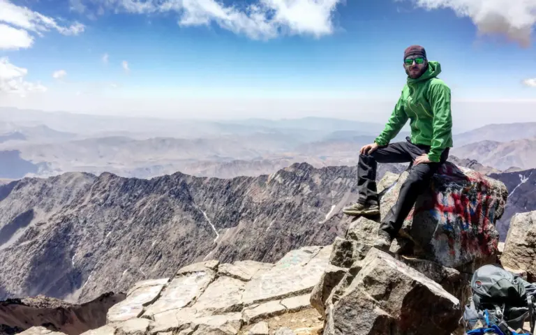 Gipfelglück auf dem höchsten Berg Nordafrikas: Jebel Toubkal