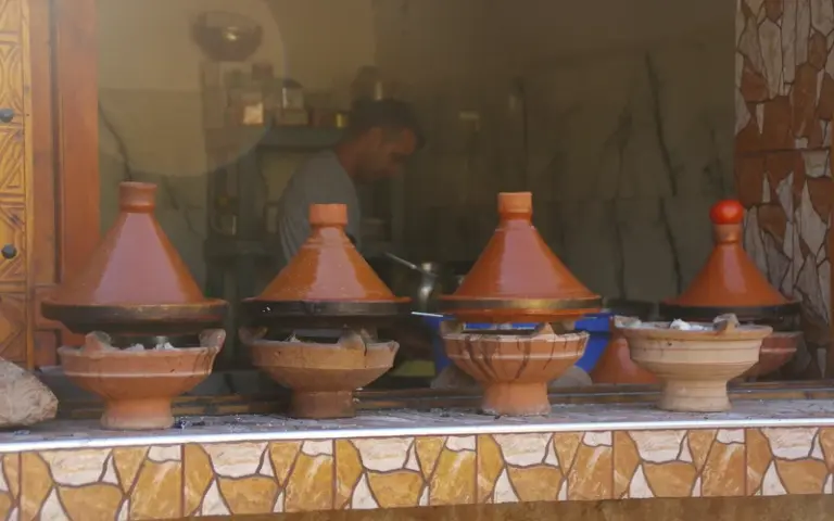 Tétouan, das Kochwunder Tajine und die Blaue Stadt Chefchaouen