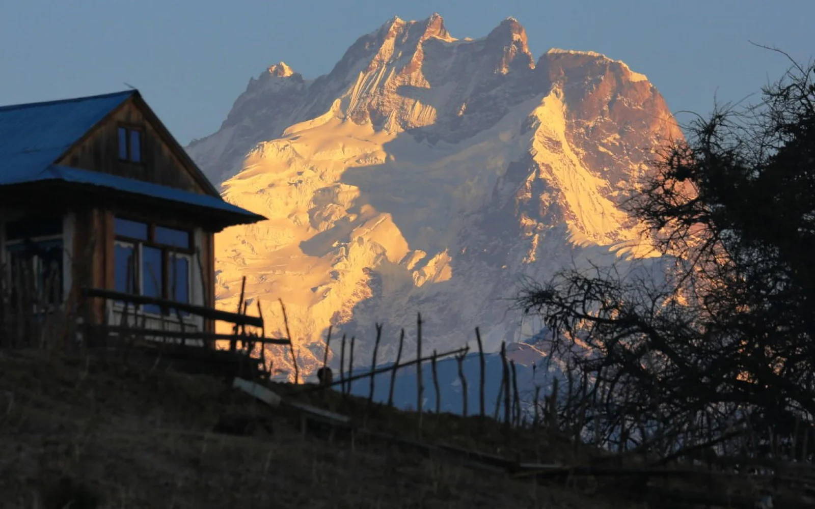 Nagtali bietet einen traumhaften Rundumblick auf Langtang- u. Ganesh-Himal.