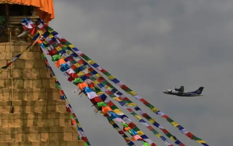 Anreise nach Kathmandu und typisches nepalesisches Begrüßungsessen