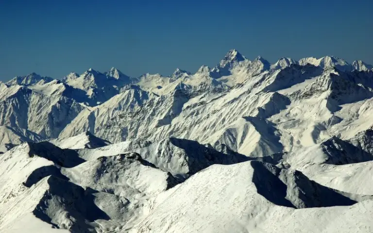 Rückflug über den Himalaya nach Islamabad oder Fahrt via Babusar-Pass