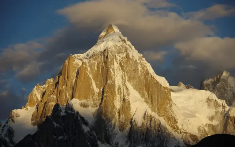 Trekking von Jhola nach Paiyu (3.460 m)