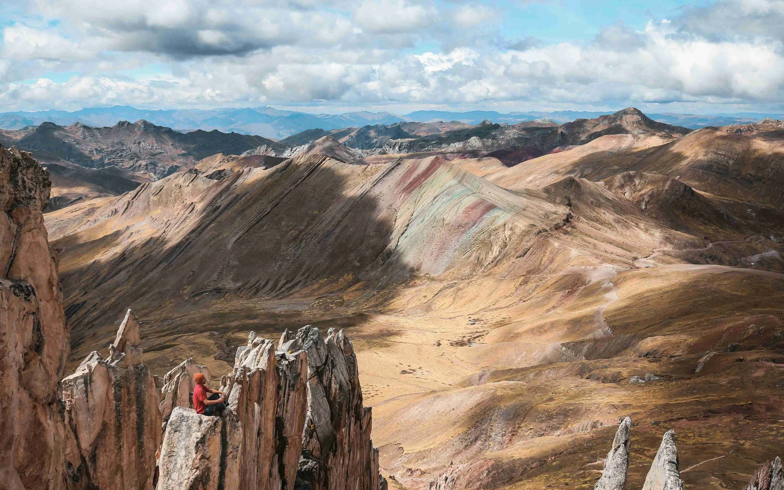 Wanderung zum farbenprächtigen Palcoyo Regenbogenberg