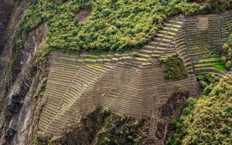 Wanderung zur versteckten Anlage von Choquequirao