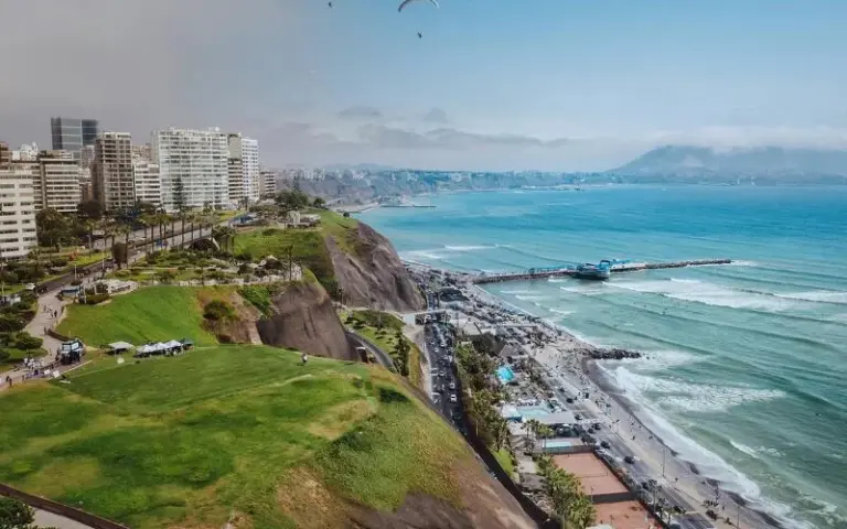 Flug nach Lima mit Ankunft am gleichen Tag