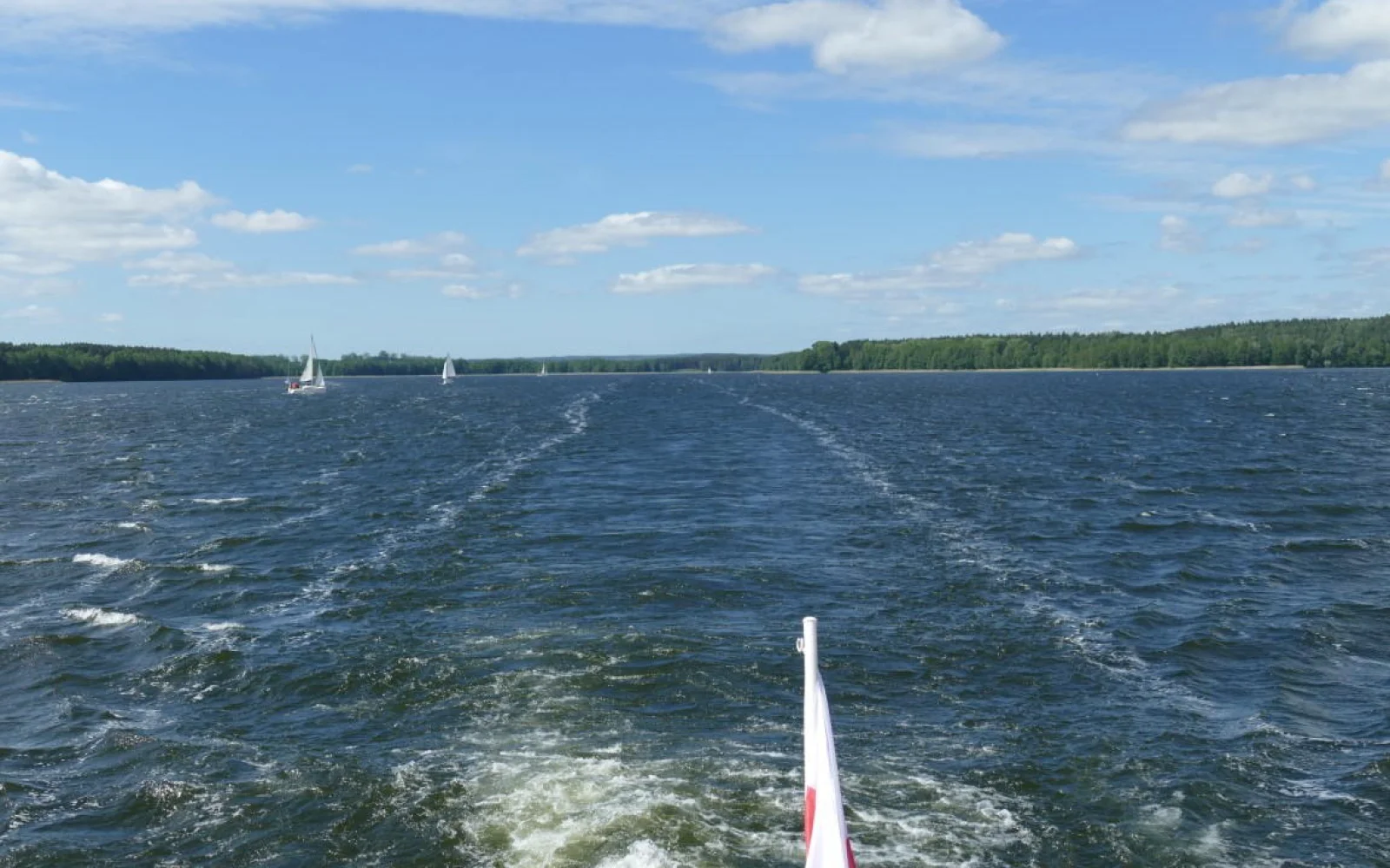 Bei der Schifffahrt am 7. Tag sehen Sie nicht nur andere Boote! :-)