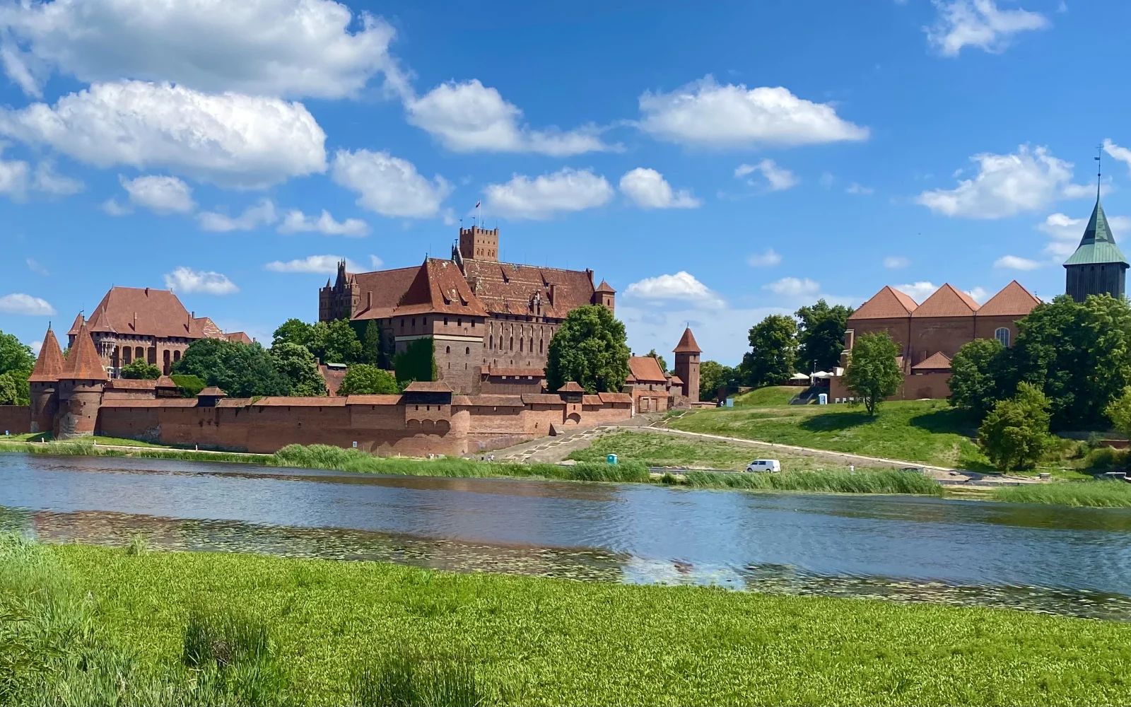 Die eindrucksvolle Marienburg in Malbork besuchen Sie am 7. Tag