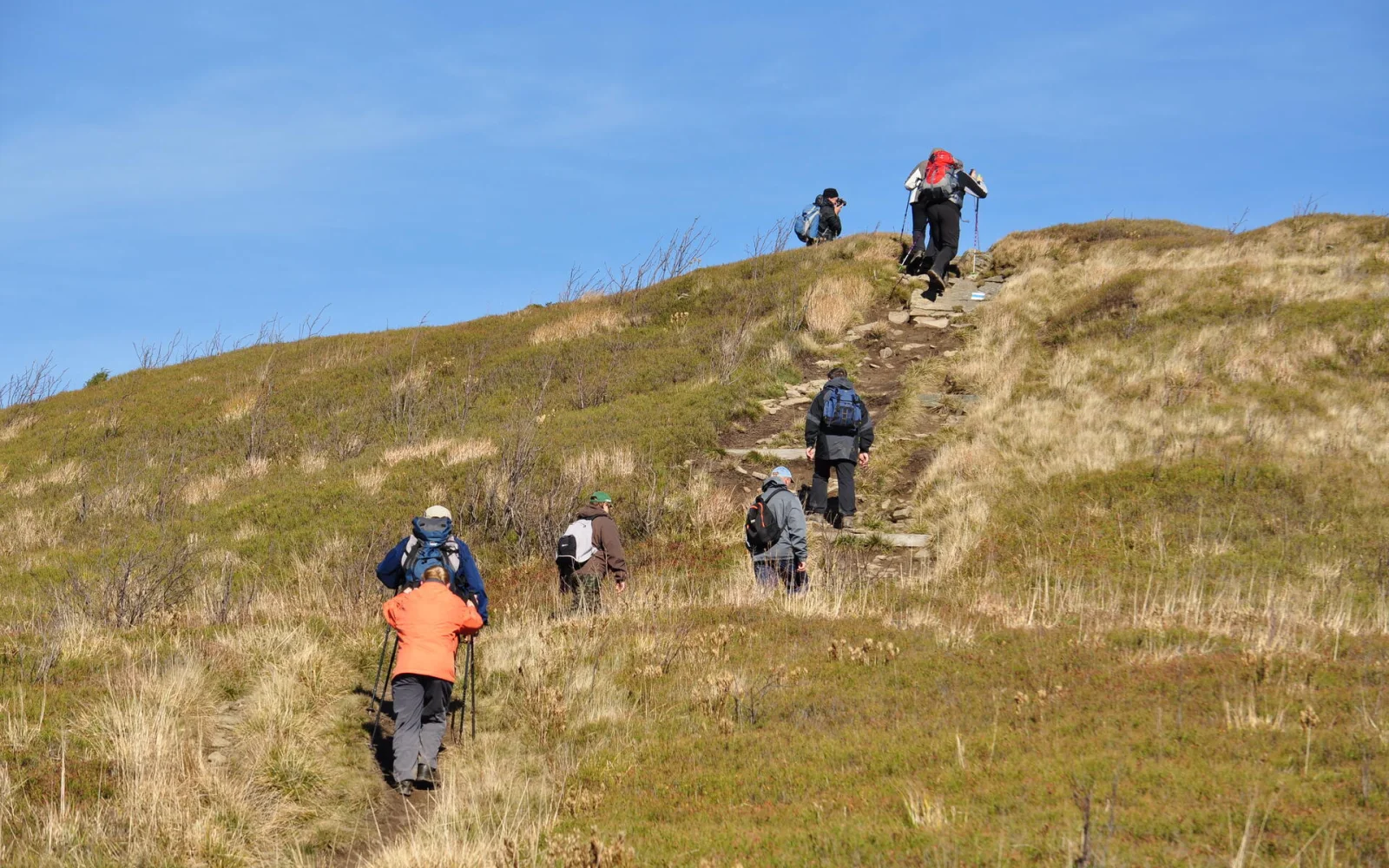 Nur mit Tagesgepäck ausgerüstet erwandern Sie sich die Gegend.