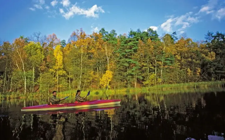 Natur pur: Wandern, Paddeln, Freizeit