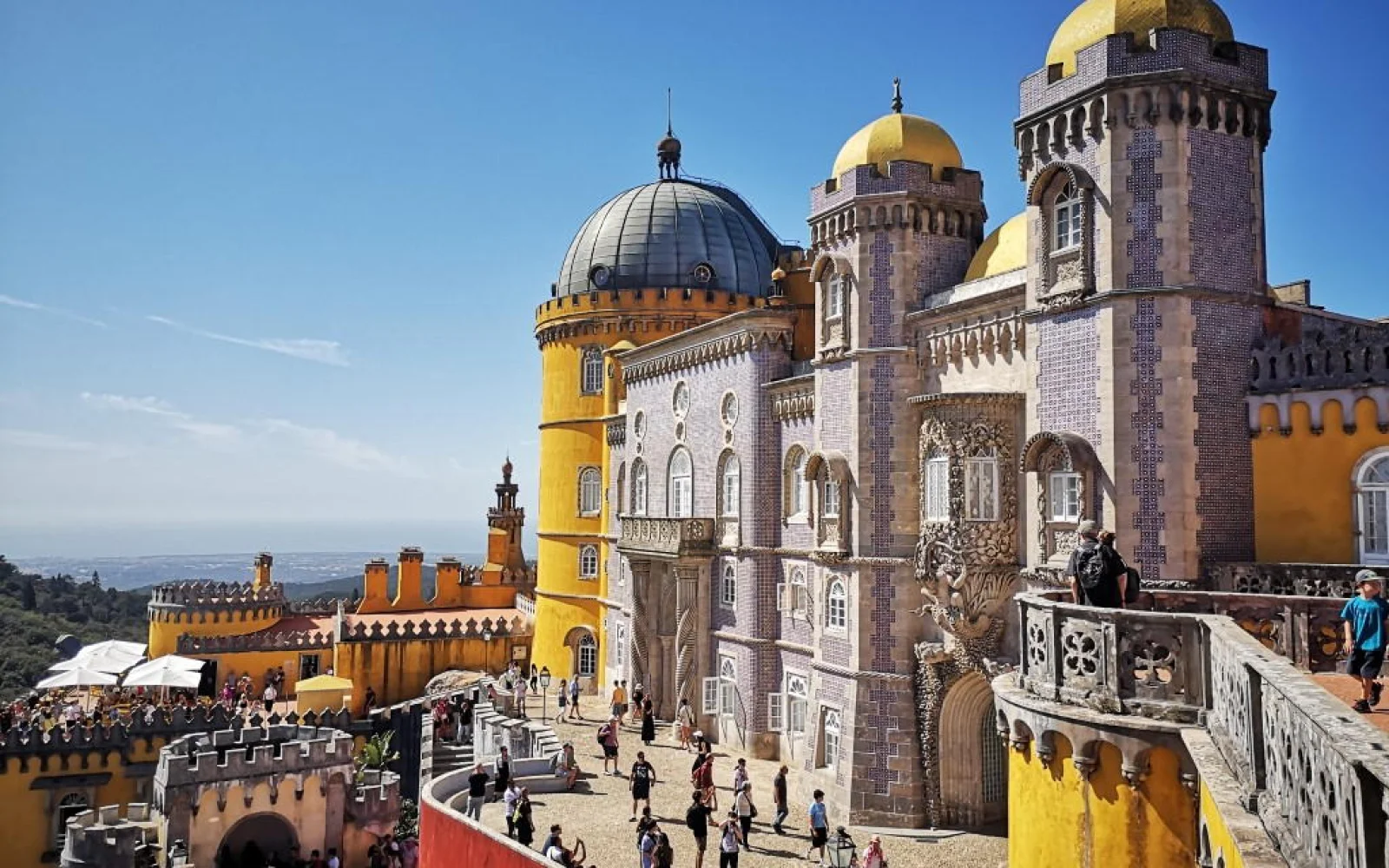 Ein Besuch des pittoresken Palácio da Pena von Sintra darf nicht fehlen