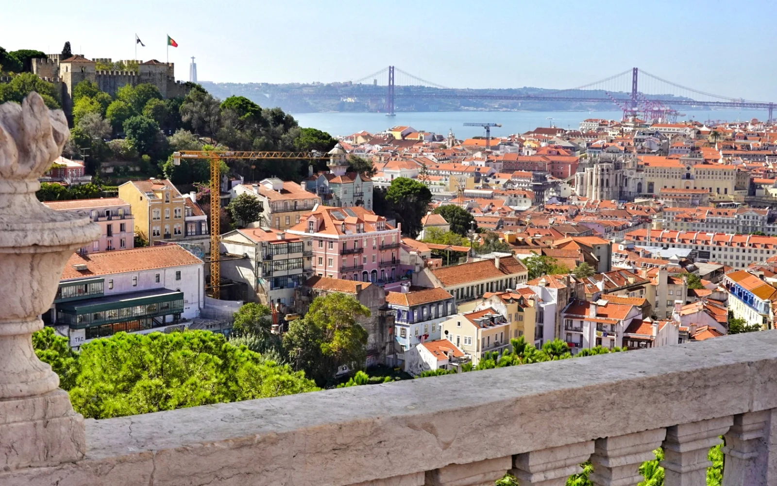 Aussichtspunkte gibt es in Portugals Hauptstadt zu Hauf zu entdecken...