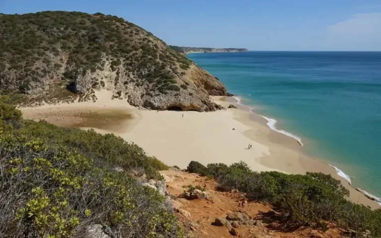 Wanderung an der Südküste mit traumhaft schönen Sandbuchten  