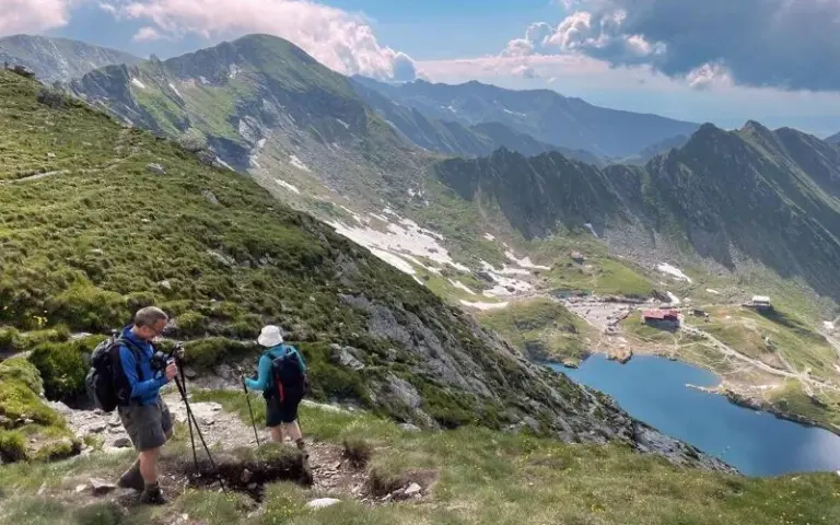 Wanderung im Bâlea-Gletscherkessel mit optionaler Gipfelbesteigung 