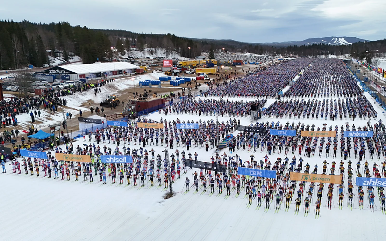Das Starterfeld kurz vor dem Show Down in Sälen