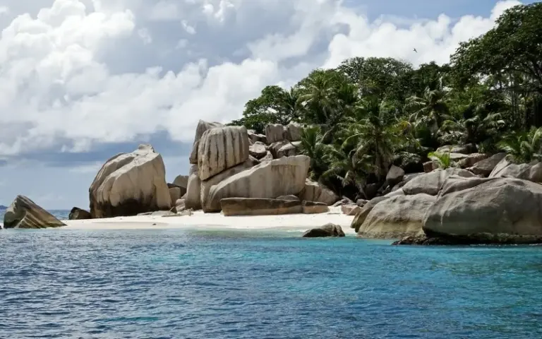Ankunft auf Praslin und Zeit für eigene Erkundungen