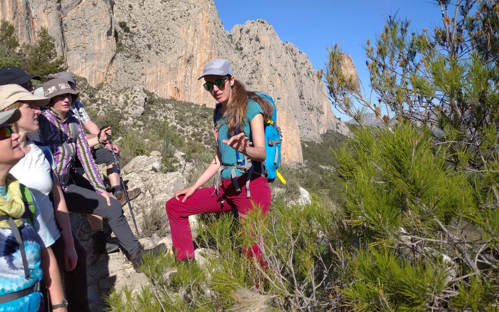 Sara lebt seit über 7 Jahren in der Aitana, führt Sie sicher durch die Berge und zeigt Ihnen die Schönheiten der Aitana