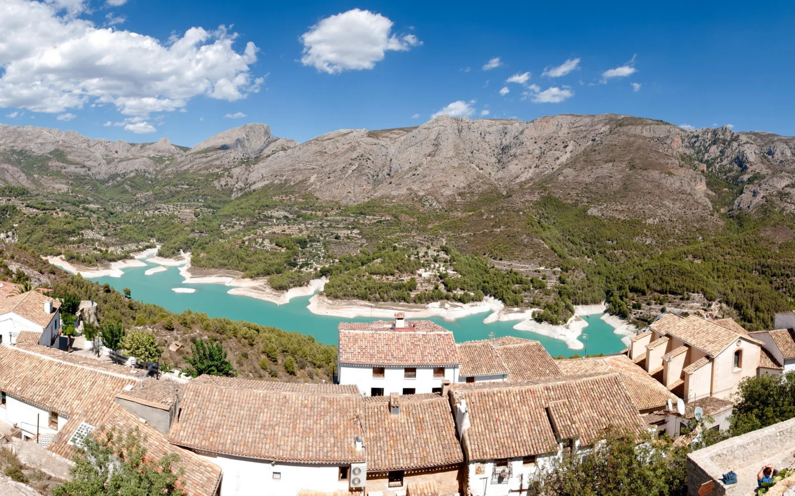 Unweit Ihrer Pension liegt das Bergdorf Guadalest mit seiner berühmten Burg