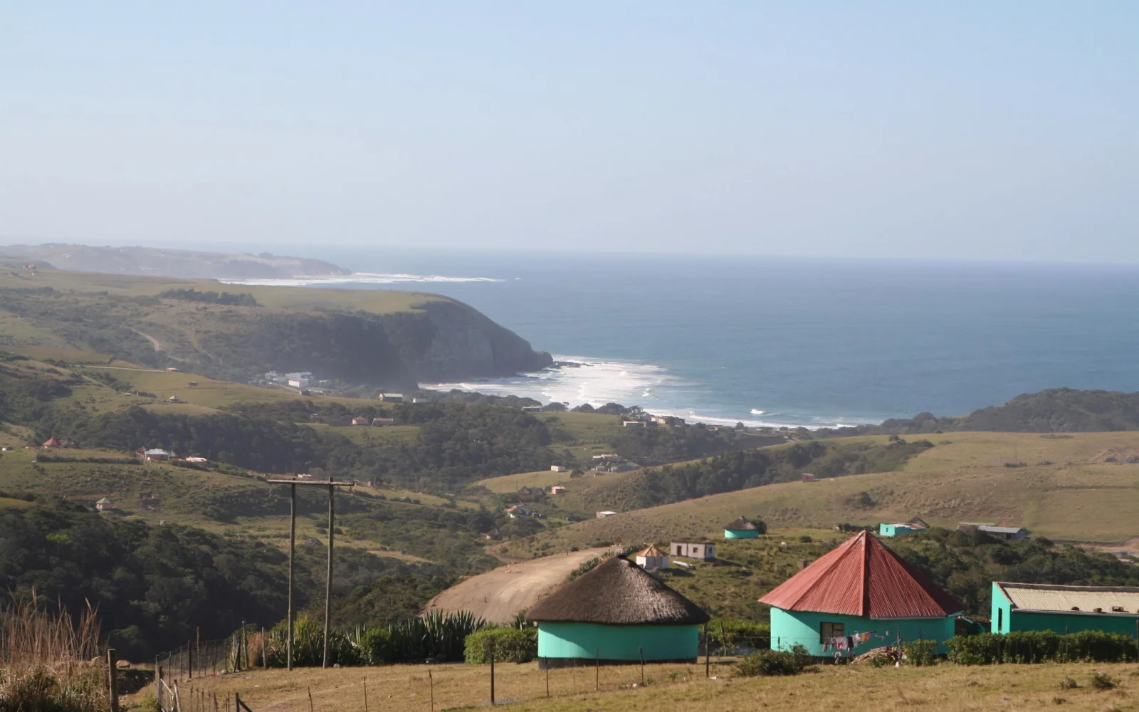 Eine typische kleine Zulu Siedlung nahe Morgans Bay, Wild Coast