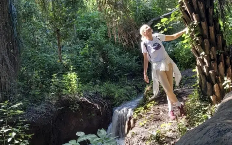 Stadtbummel durch Moshi und aktiv durch den Rau-Wald