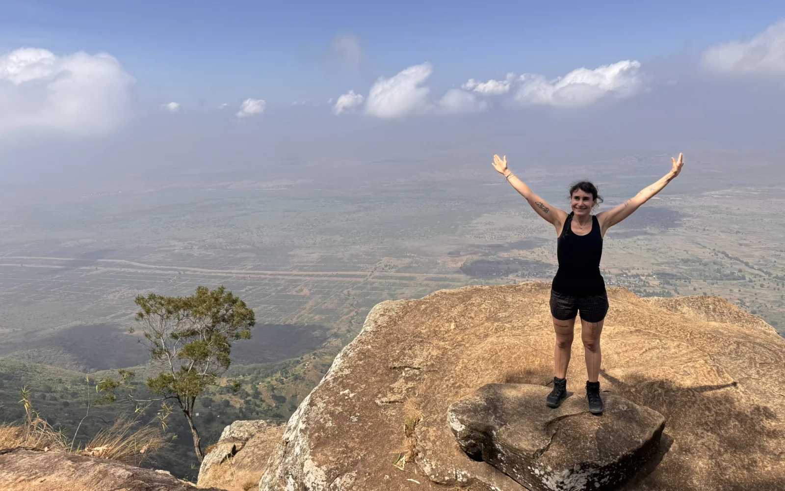 Schroffe Klippen der Usambara-Berge