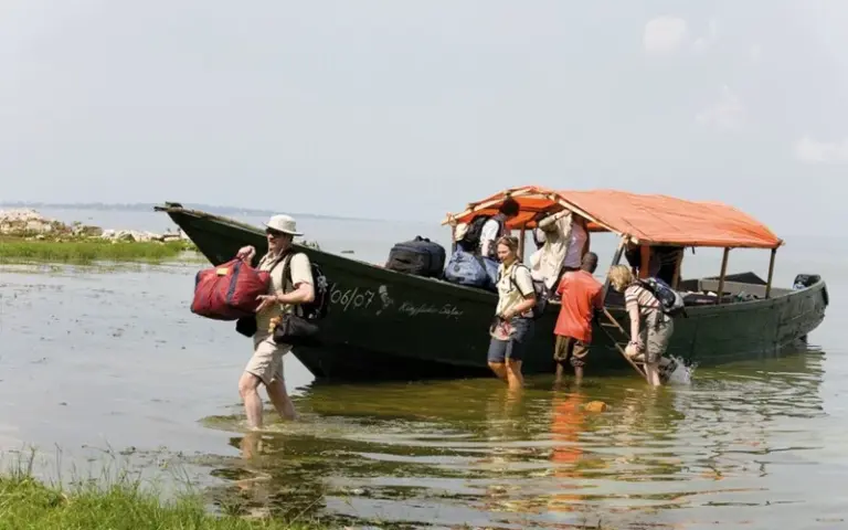 Mit dem Boot über den Victoriasee nach Nsazi Island