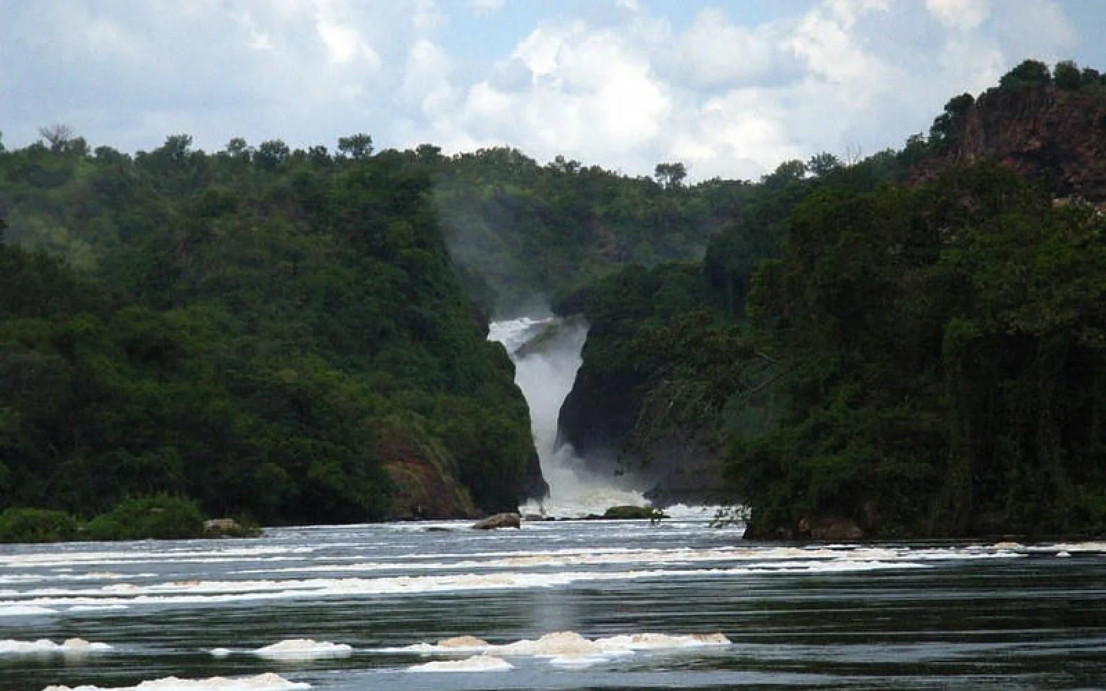 Und der Wasserfall, der dem Nationalpark seinen Namen gibt.