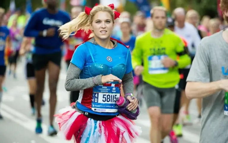 5 km Lauf "Dash to the finish line" & Stadtrundfahrt